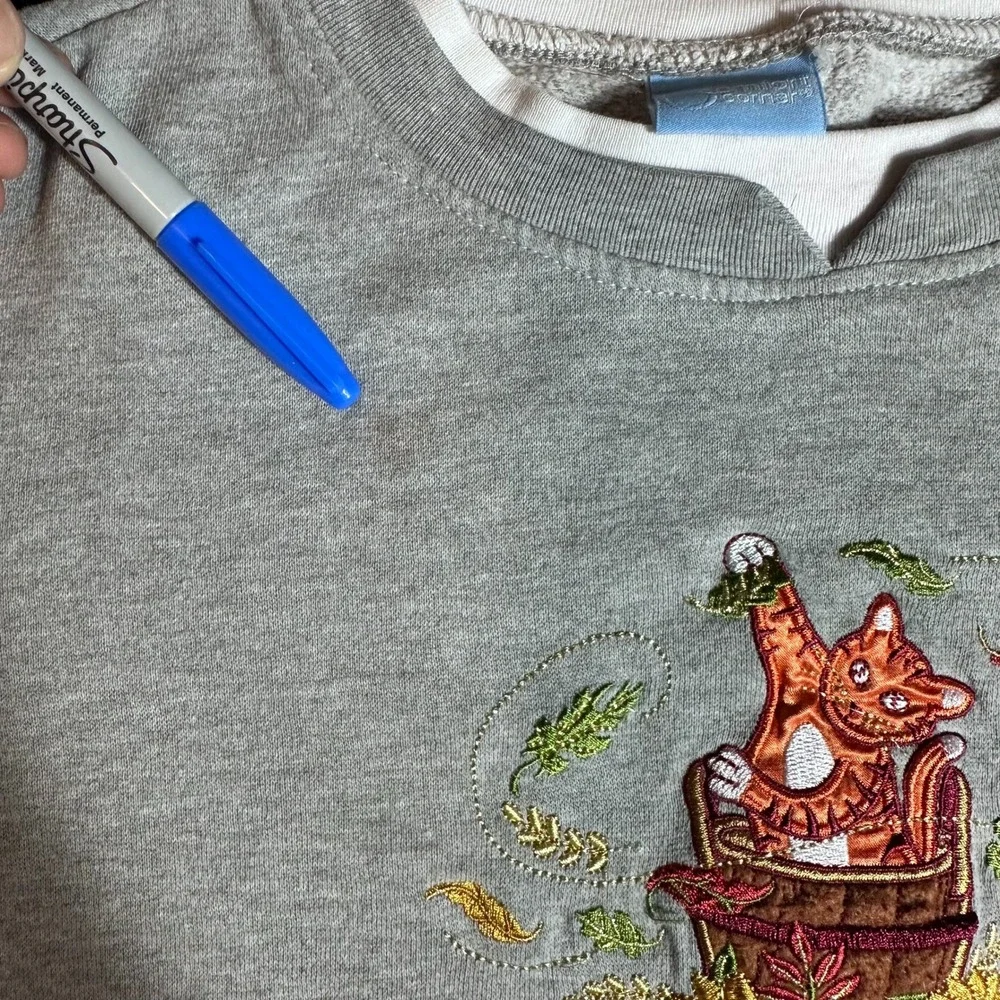 Vintage Comfort Corner Gray Cat Embroidered Sweatshirt Crew-neck Women Large L